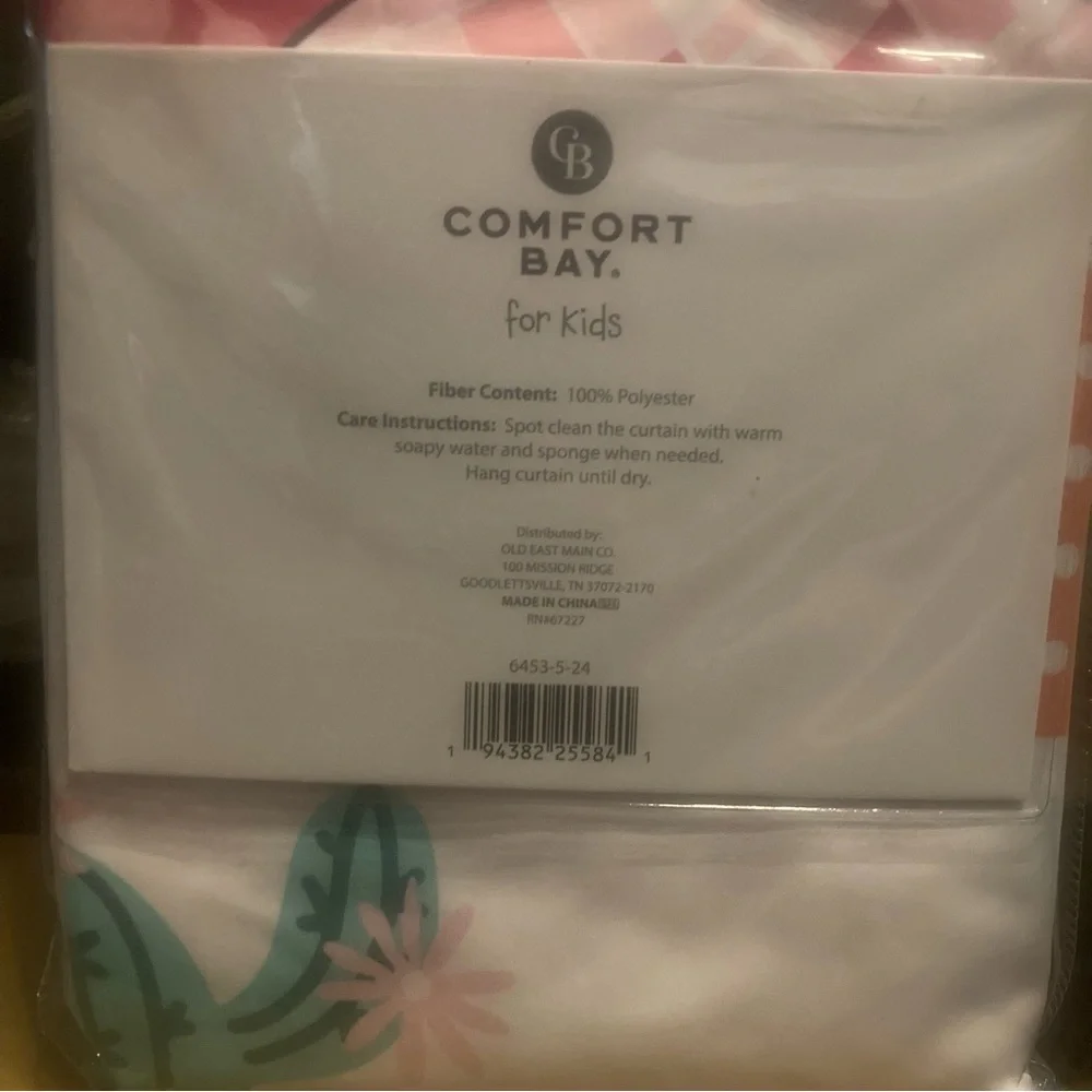 ⚡️Comfort Bay Kids Shower Curtain - Pink and White